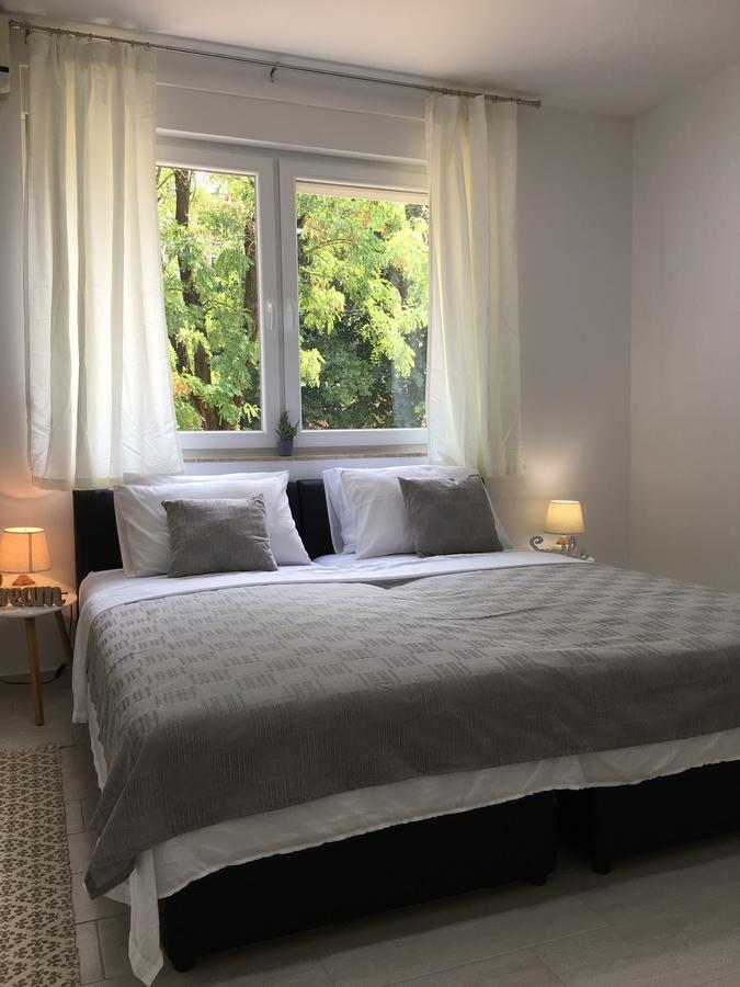 Apartments Valentina - Free Parking โมสตาร์ ภายนอก รูปภาพ